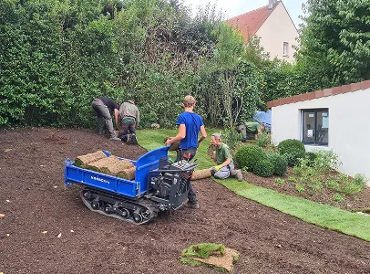Engazonnement à Brueil-en-Vexin près de Mantes-la-Jolie dans les Yvelines 78